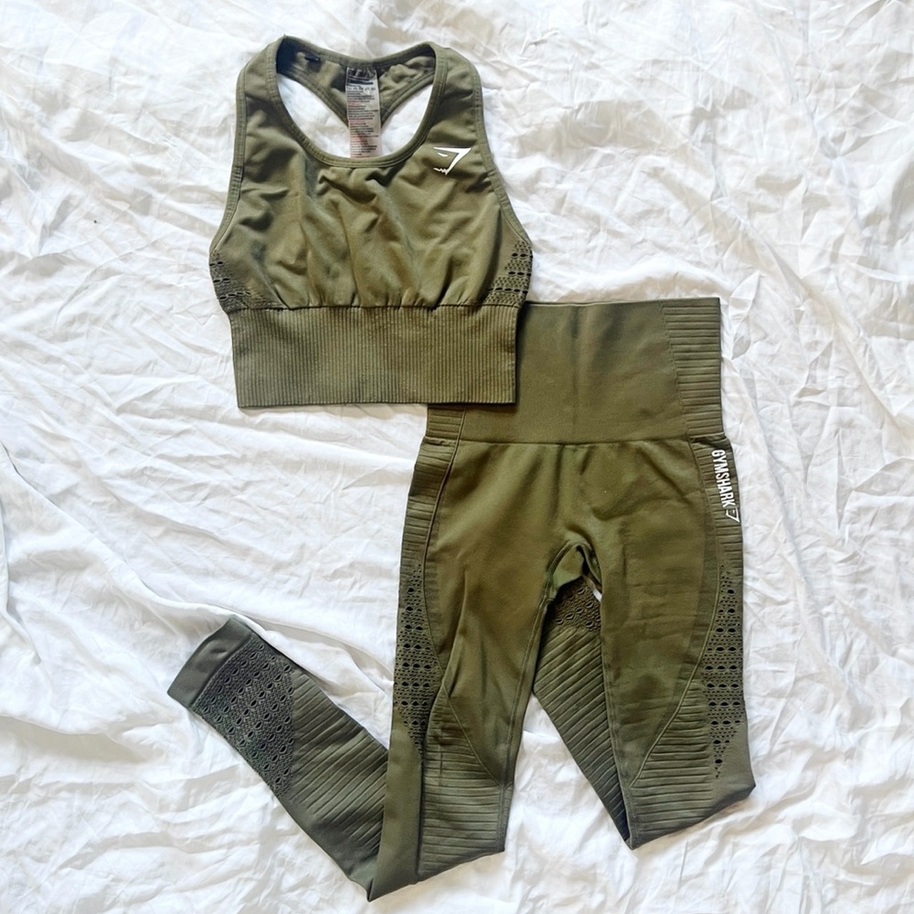 💚Gymshark // Energy Seamless Outfit Set💚